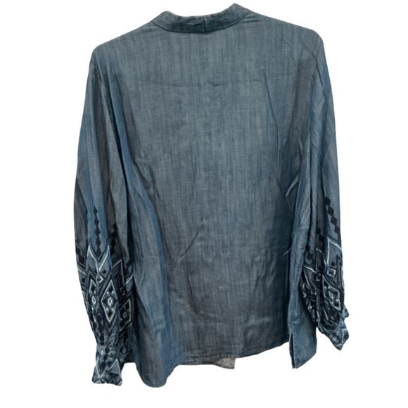 Chico’s Embroidered Sleeve Blouse Tencel Size XL Chambray Denim Blue NEW - Picture 7 of 12